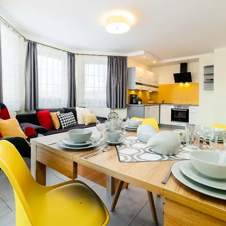 Hello Dolce Z Kominkiem Apartment *